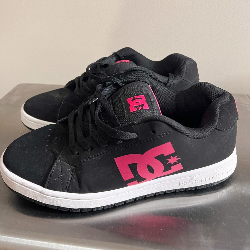 Women’s DC shoes
